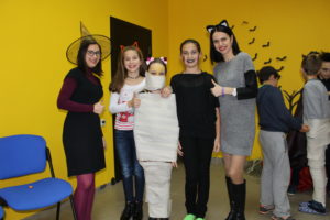 Страшно веселый HALLOWEEN!!! Halloween в школе английского языка UNILAND language School